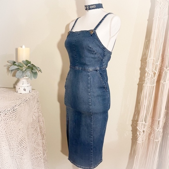 Guess Dark Denim Midi Dress with Straps and Side Slit - Picture 3 of 13